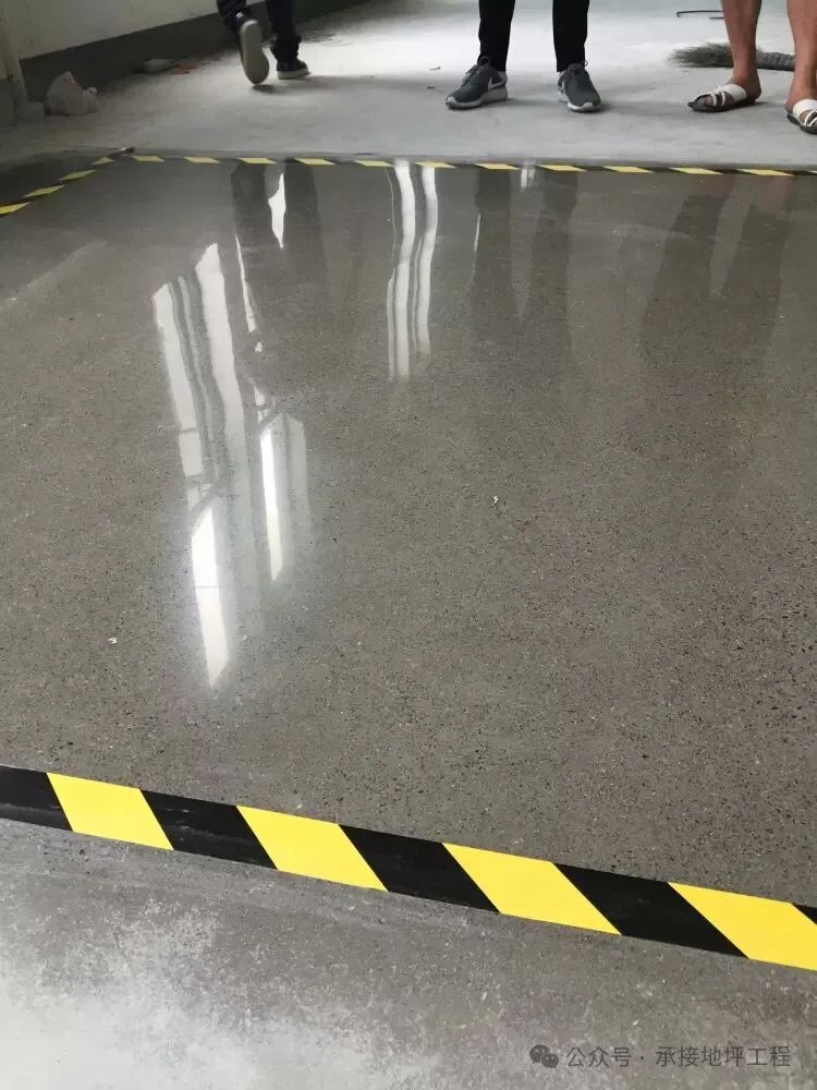 韶关固化地坪施工_环氧地坪翻新楼板_金刚砂防滑地面