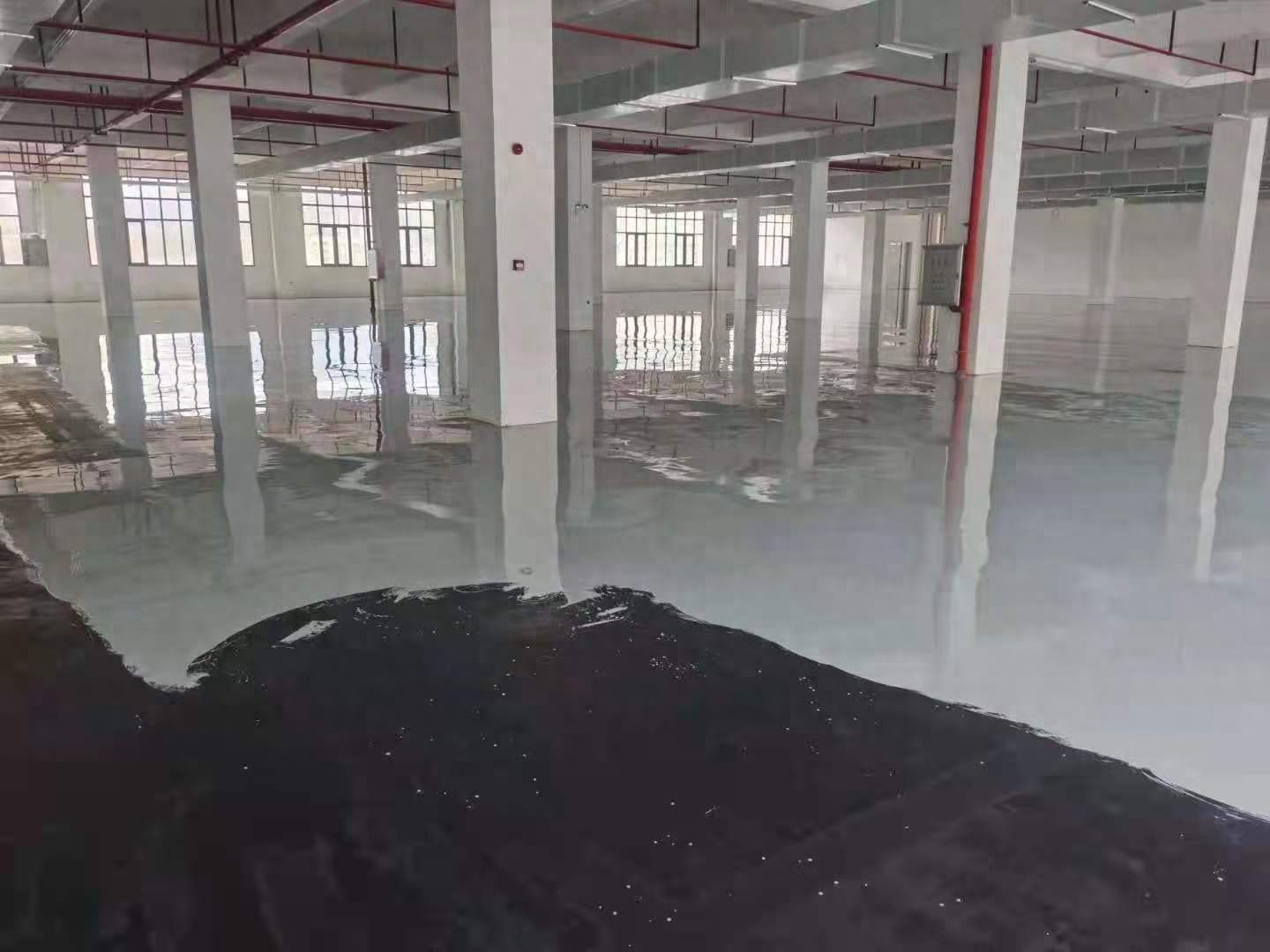 环氧地坪施工解决方案_金刚砂和环氧树脂_环氧地坪开裂原因分析